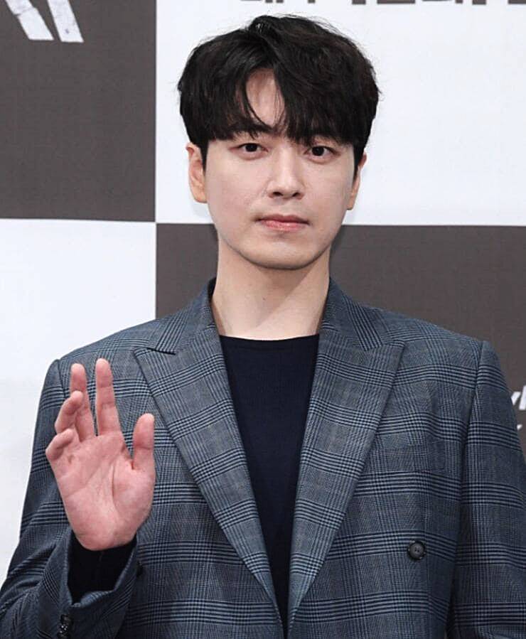 배우 이준혁