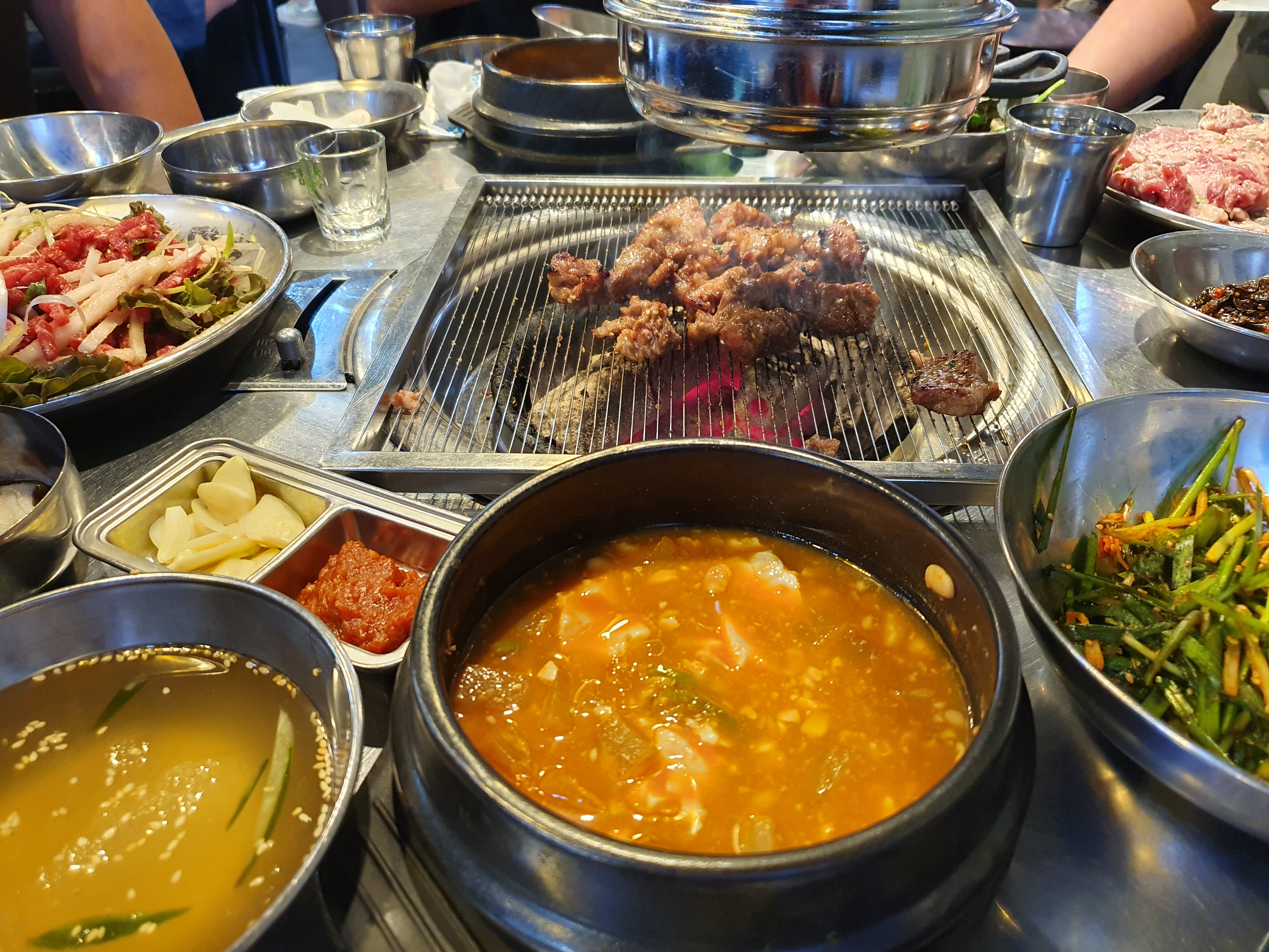  도봉구 쌍문역 2번출구 맛집 동적불고기 양념갈빗살과 순두부청국장 최고