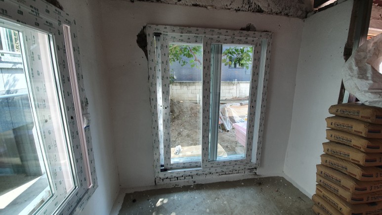 창호를 달았는데 시공업자를 4