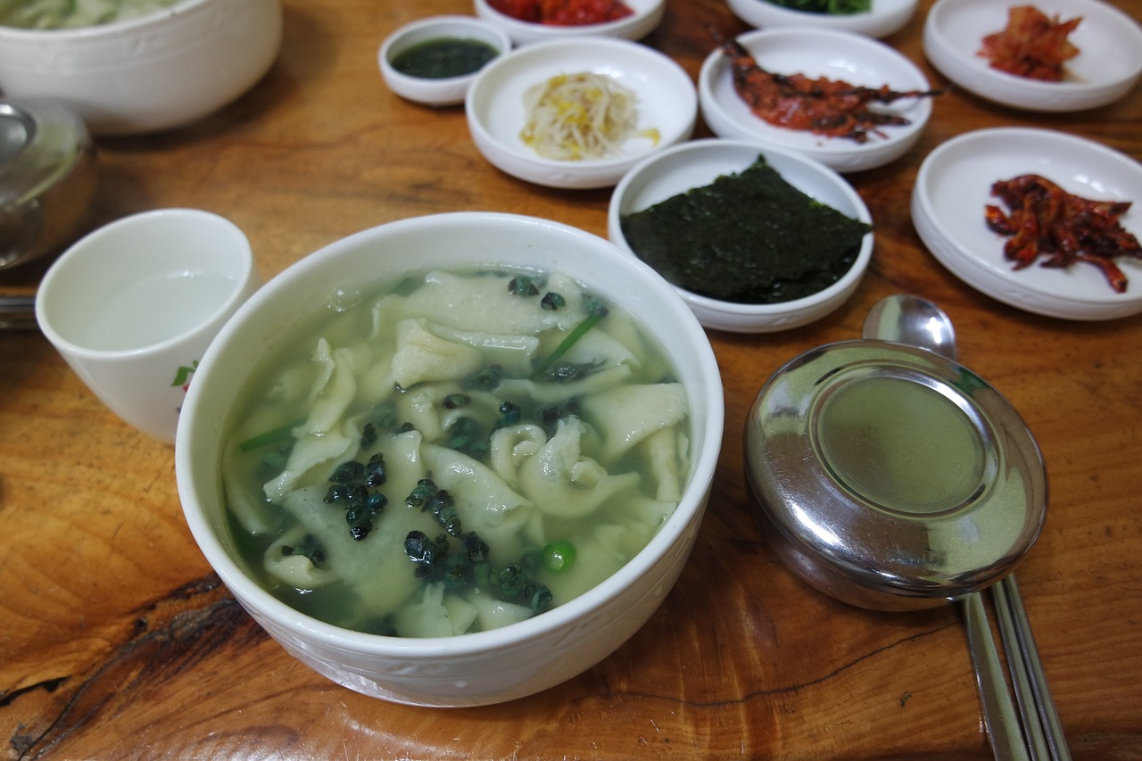  겨울에 생각나는 김치수제비