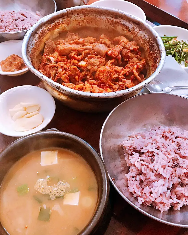 생방송오늘저녁 대구 서문시장 매콤한 돼지갈비찜 40년 노포 매운 소갈비찜 맛집 추천