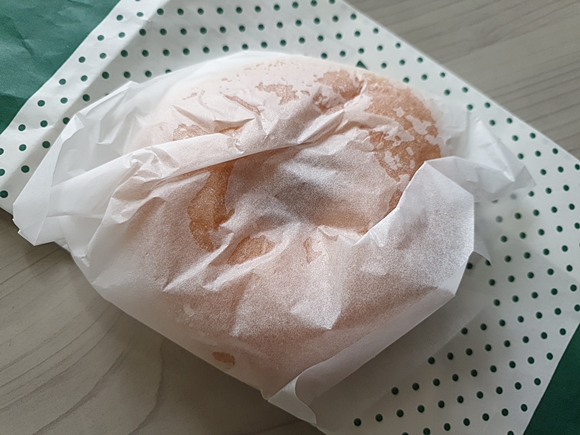 오리지널 글레이즈드 도넛 포장된 모습