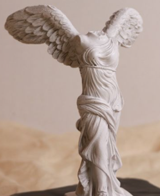 고대 그리스 승리의 여신 니케 조각상의 미학적 가치