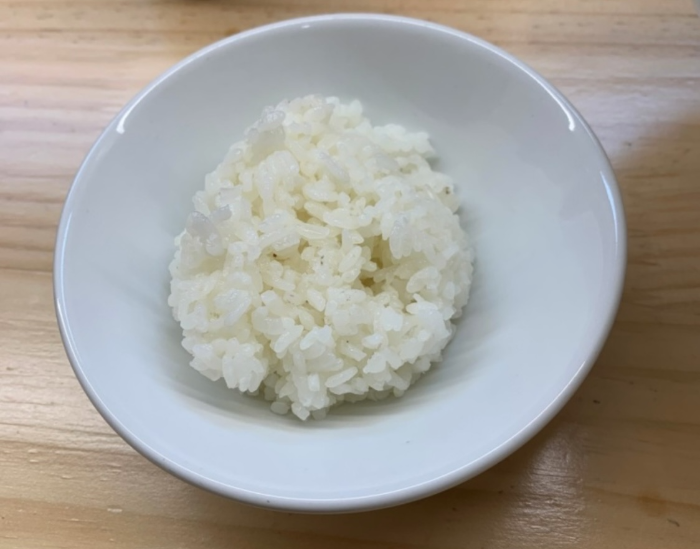 서비스로 제공되는 소량의 밥!