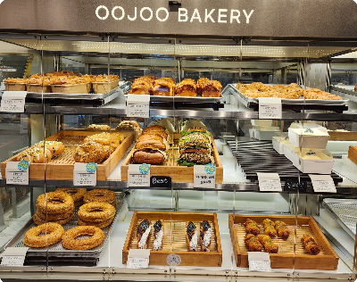 유리 케이스 빵