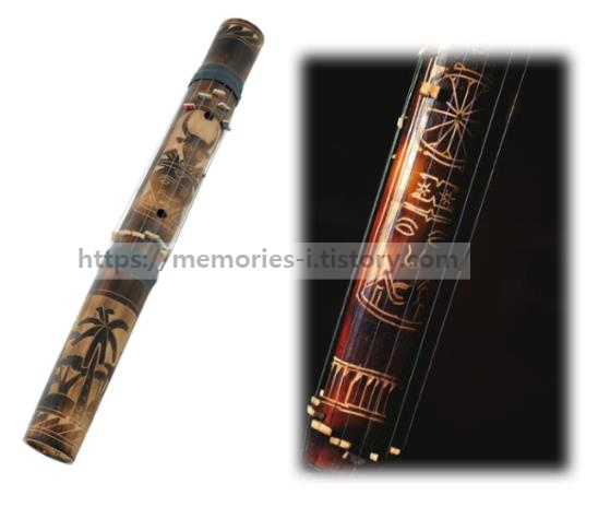 대나무 관악기인 발리하(Valiha)는 마다가스카르의 상징적인 악기 