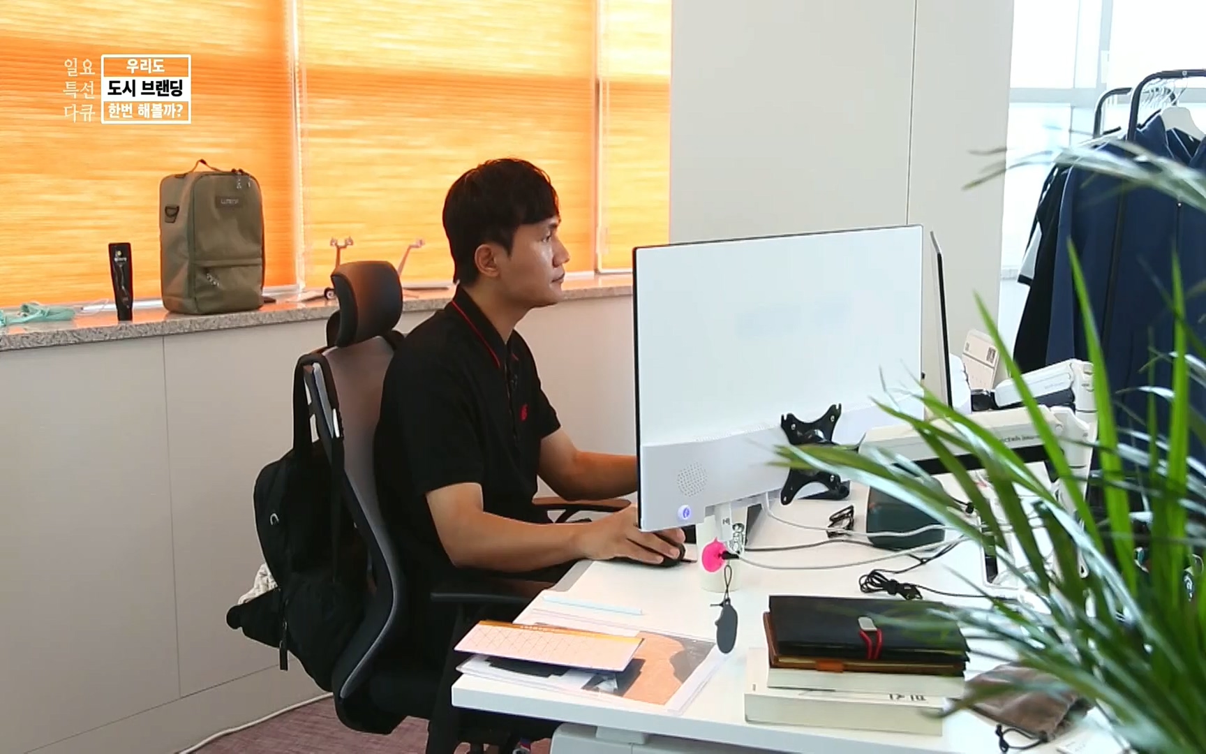 일요 특선 다큐멘터리.E287.220911p.H264-F1RST.mp4_20220912_135107.685.jpg