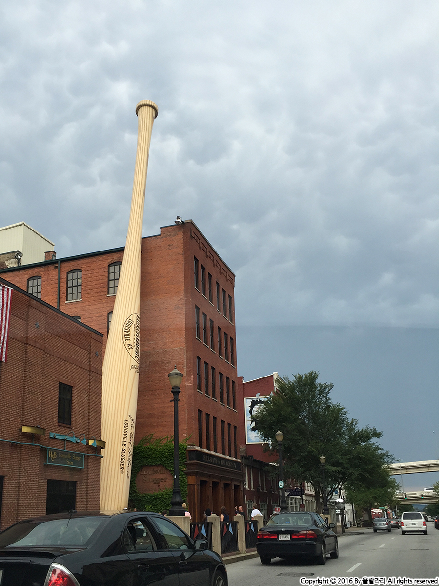 루이빌 슬러거 박물관 Louisville Slugger Museum and Factory