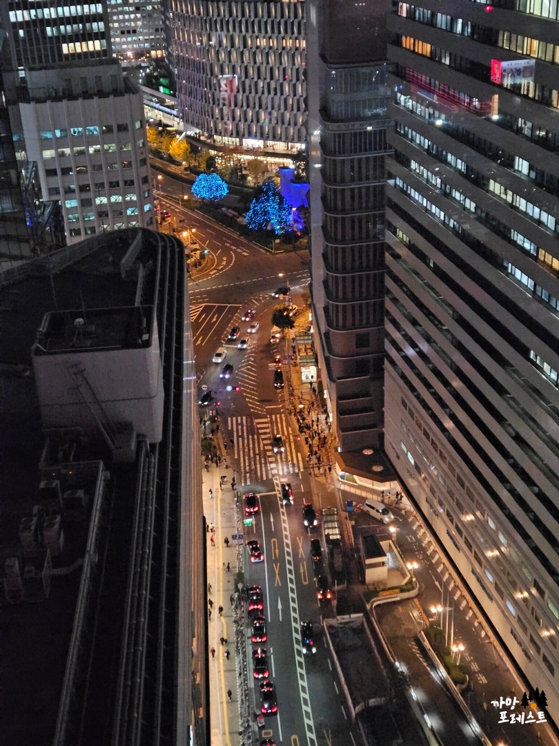 오사카 햅파이브 빨간 관람차 발밑