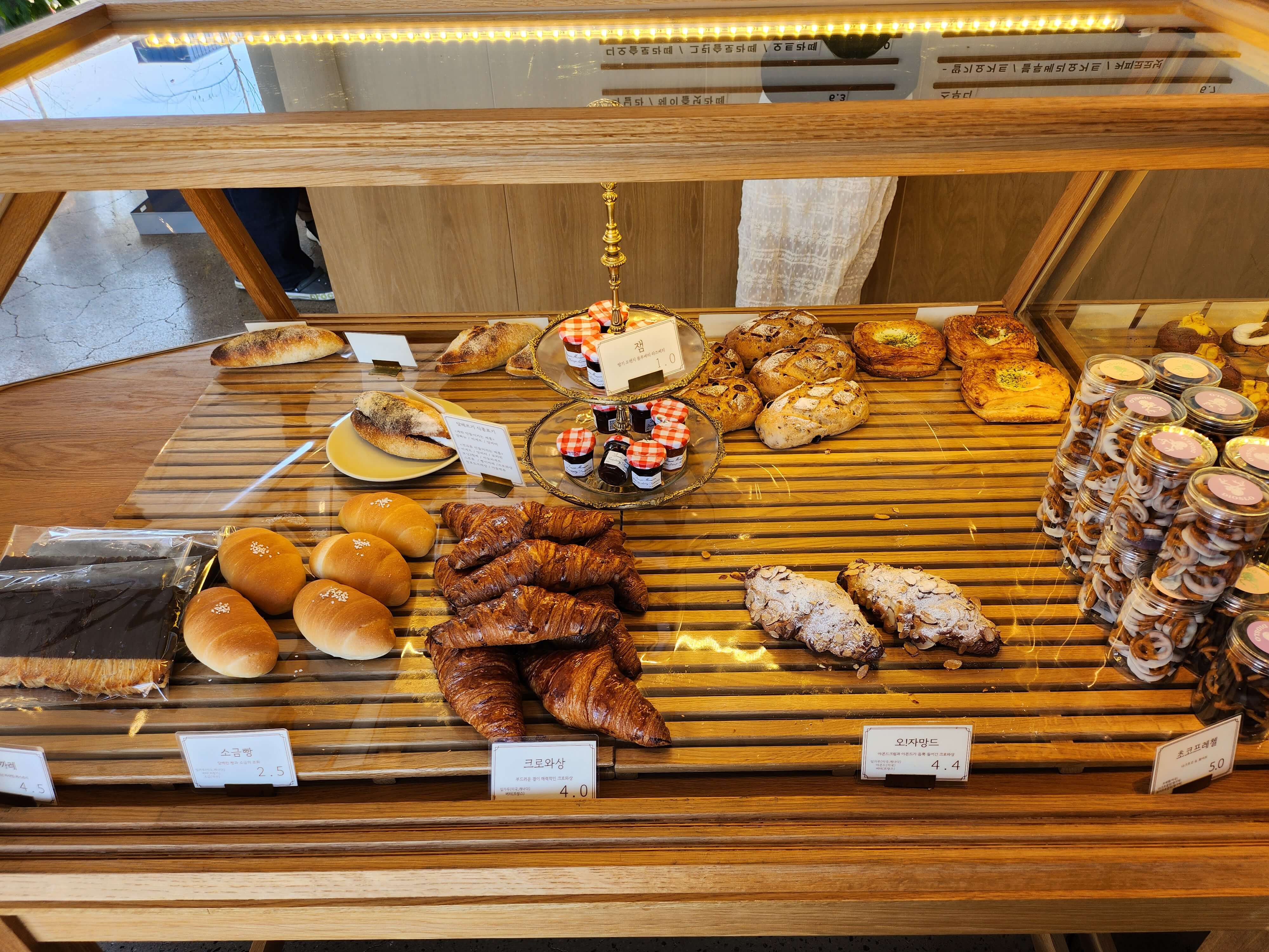 디오슬로에서-판매하는-빵(1)