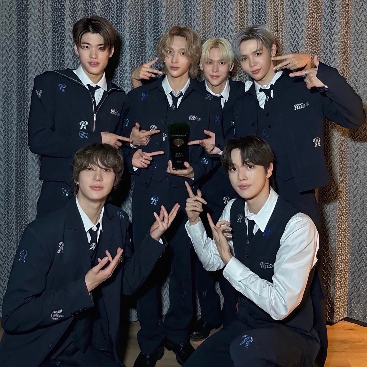 20240419일본골드디스크트로피가족사진