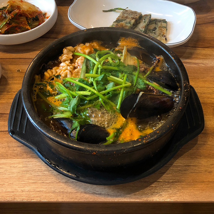 해물뚝배기