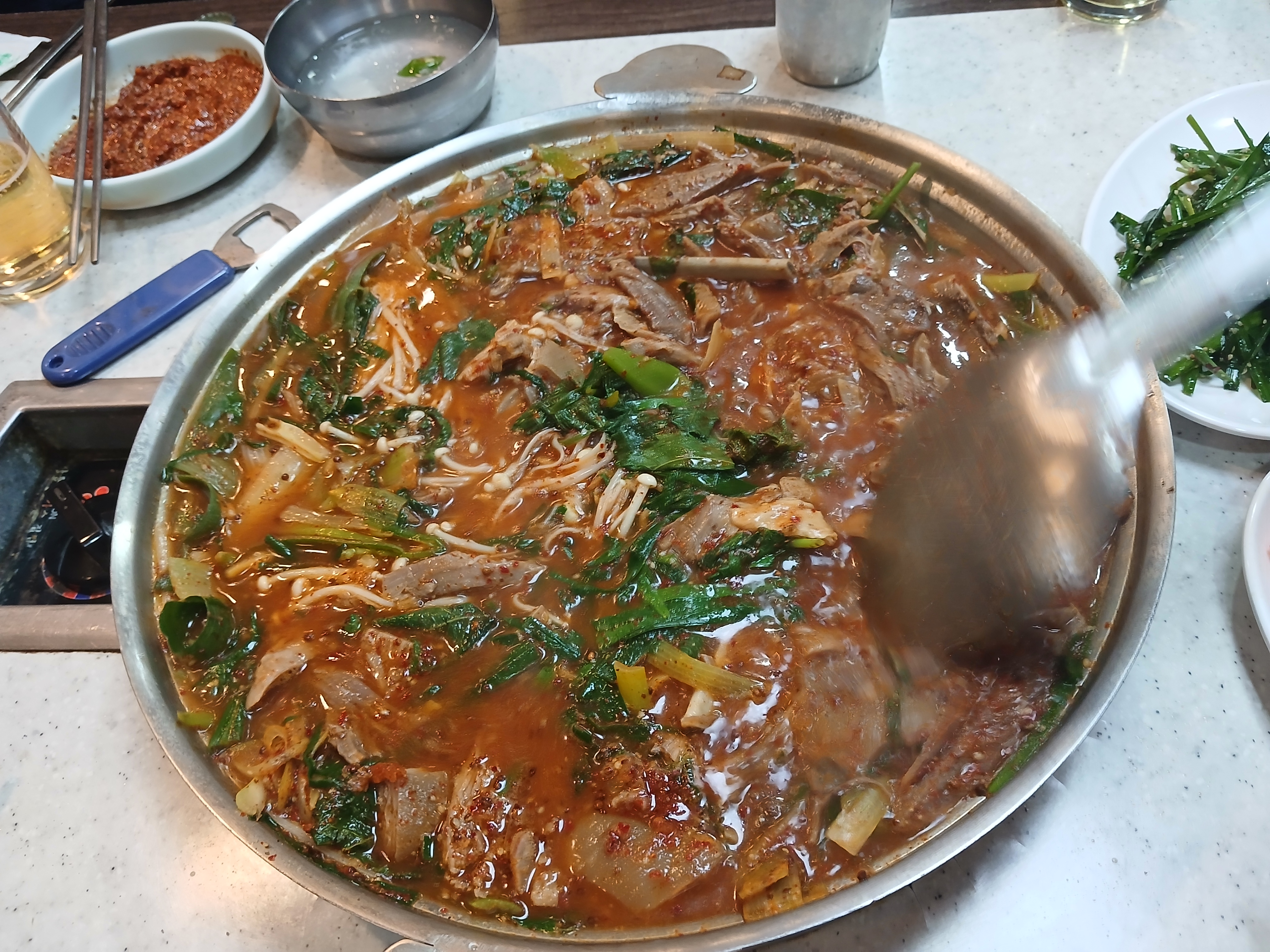 얼큰염소탕