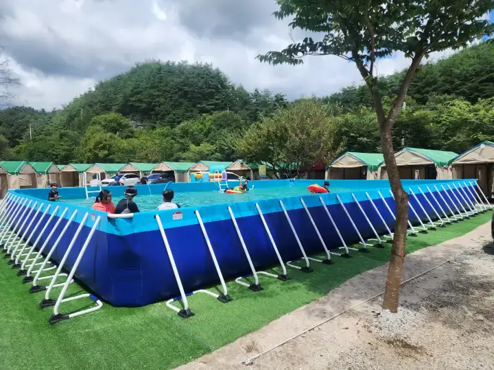 거창 월성계곡산장 탠트존 수영장 모습