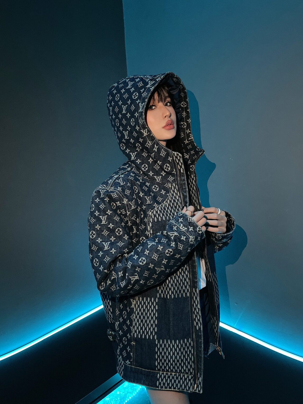  [LOUIS VUITTON x NIGO] 루이비통 X 니고 LV2 컬렉션 글로벌 리미티드 에디션 데님 집업 후드 자켓