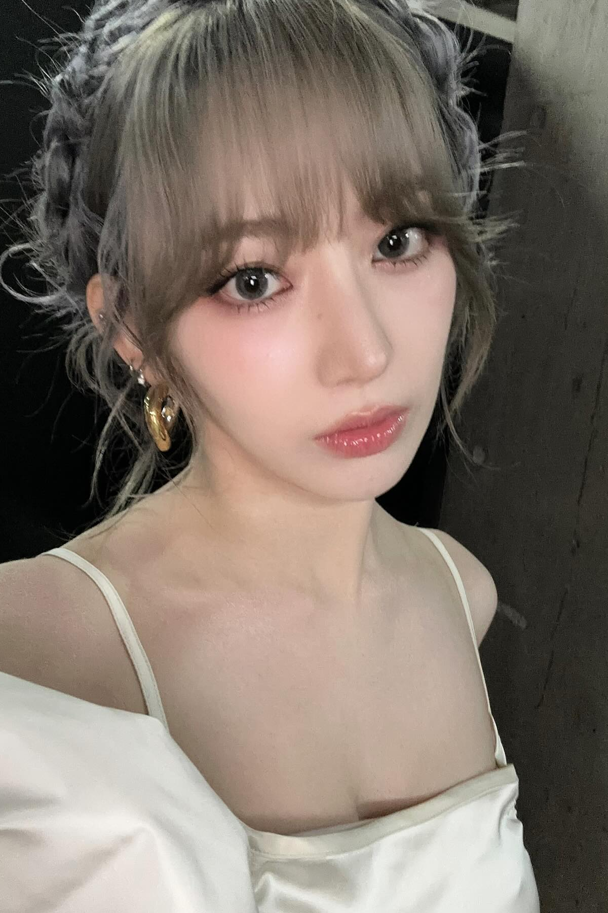  르세라핌 사쿠라 MAMA 2023 드레스 인스타그램 셀카 사진