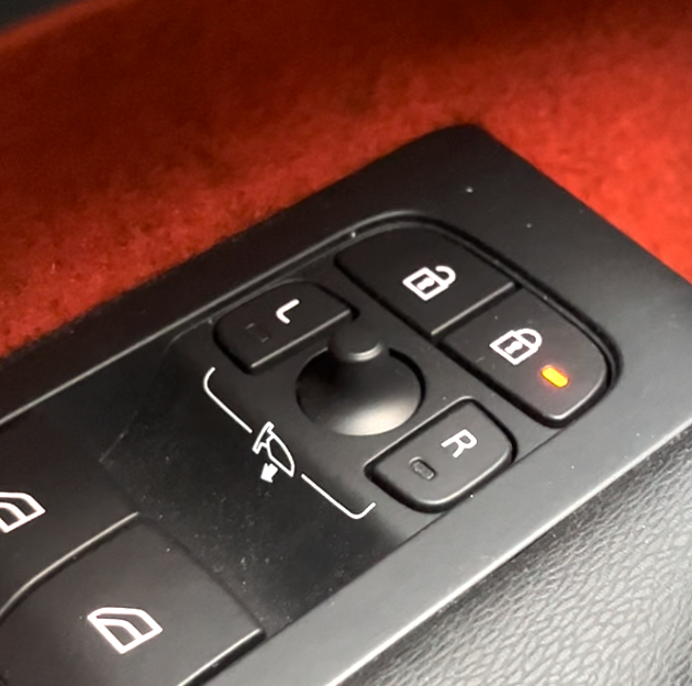  볼보 volvo 폴스타 /XC40/ XC60/ XC90 / S90 안에서 사이드 미러 접는 법 / 매뉴얼 다운로드