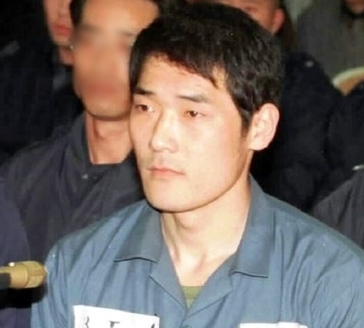  신창원  출소일 자살 동거녀