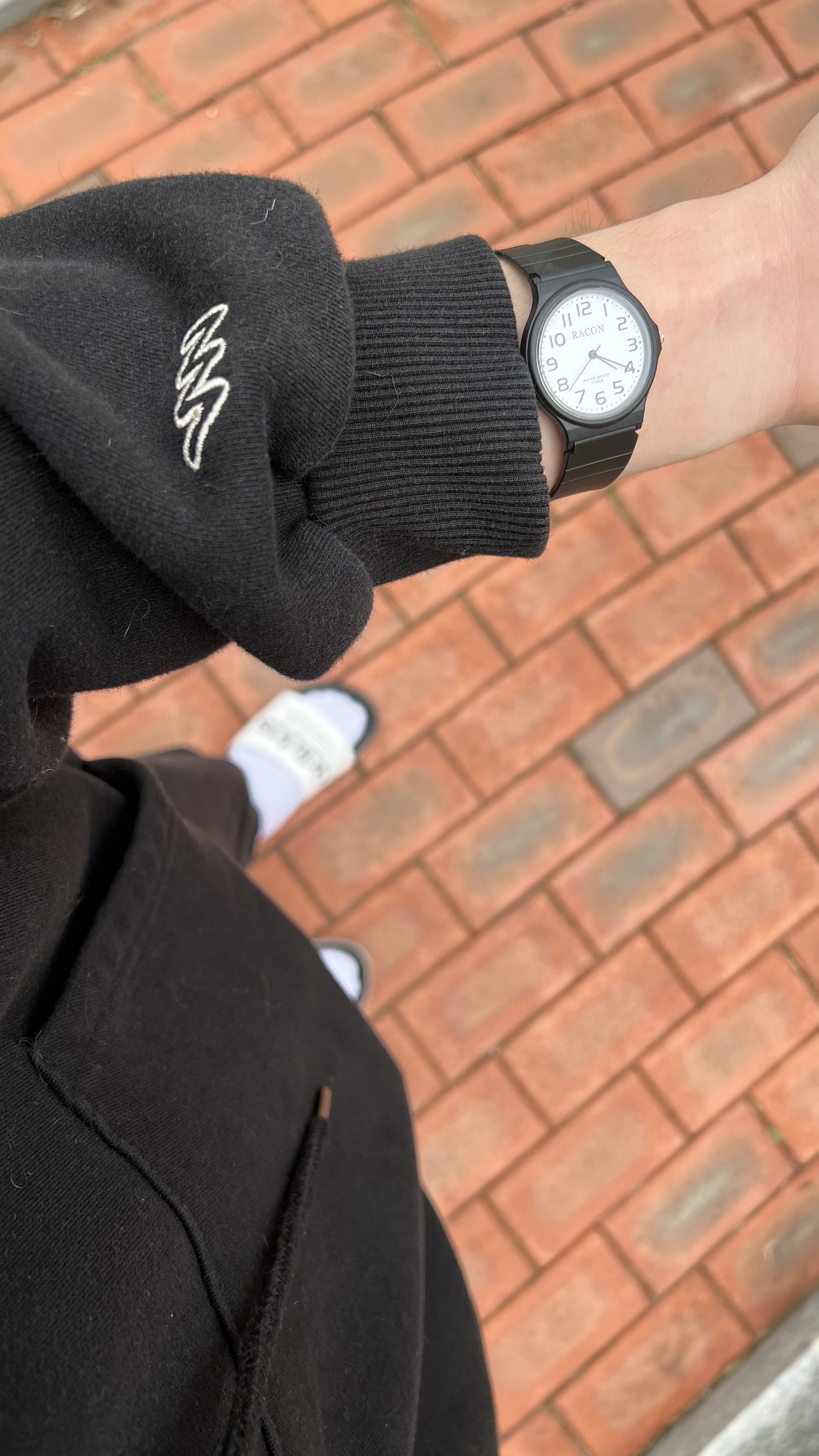  수능 시계를 사다