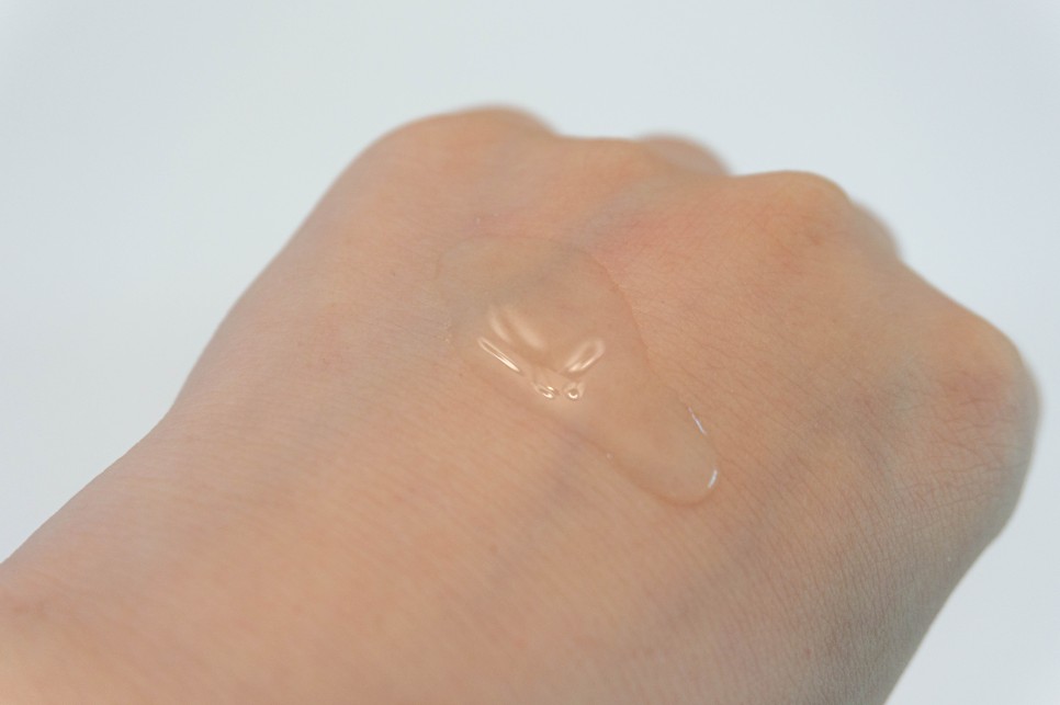 ginger 스킨케어의 시작은 이중기능성토너인 2