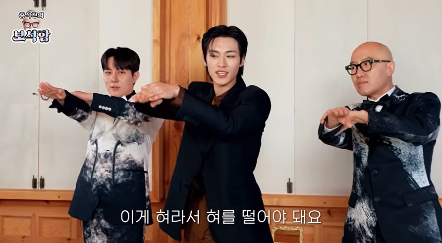 게이들에게 꽂힌다는 안무를 가르쳐주면 생기는일...gif | 인스티즈