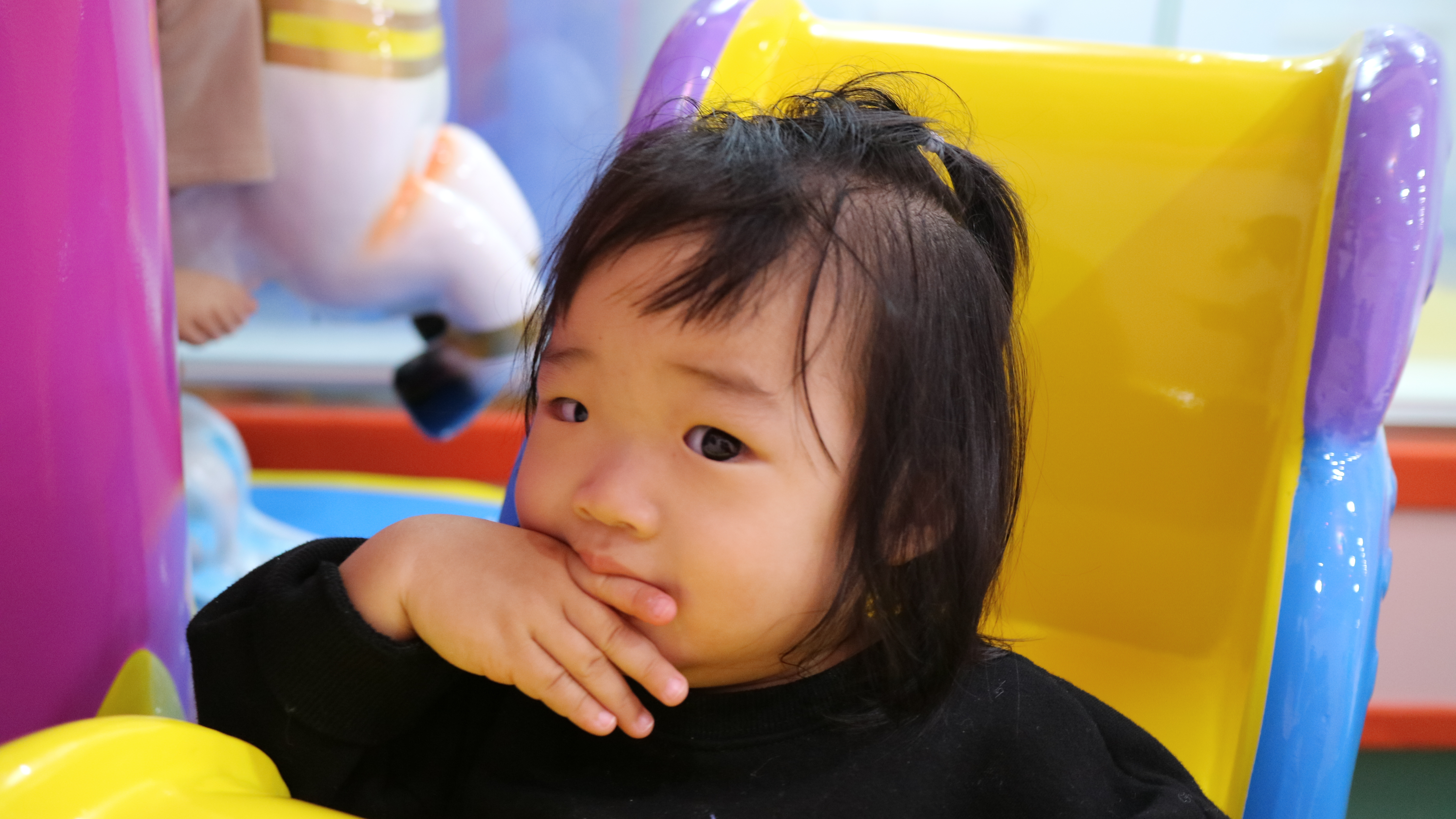  가평 샤인 키즈 풀빌라에 다녀왔어요!! 회전목마 짱!!