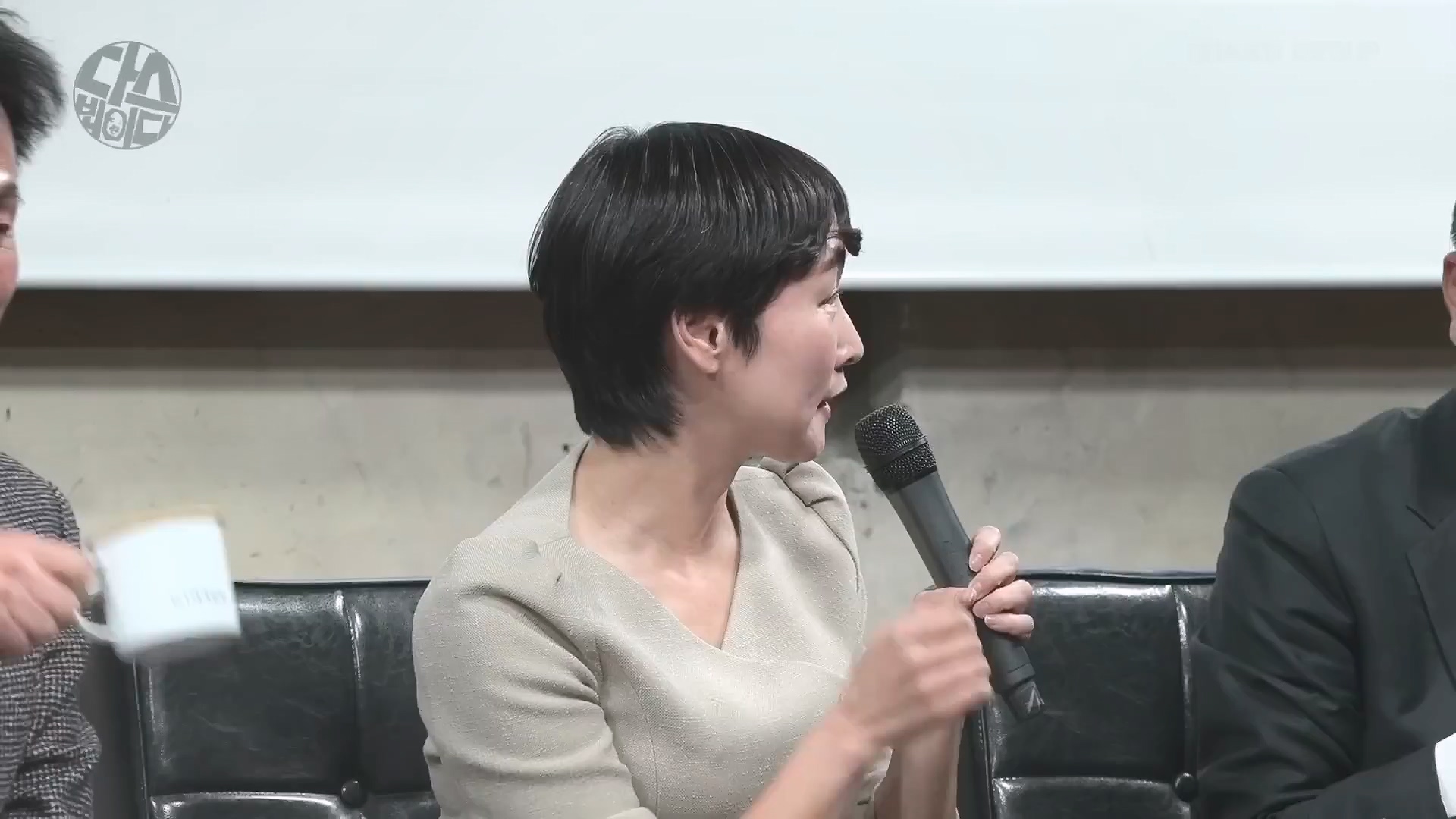 [김어준의 다스뵈이다] 337회 윤석열 체포 이렇게 하자, 박구용의 혁명 3단계, 2025 맛 좀 봐라 (1080p_30fps_H264-128kbit_AAC).mp4_20250111_164544.371.jpg