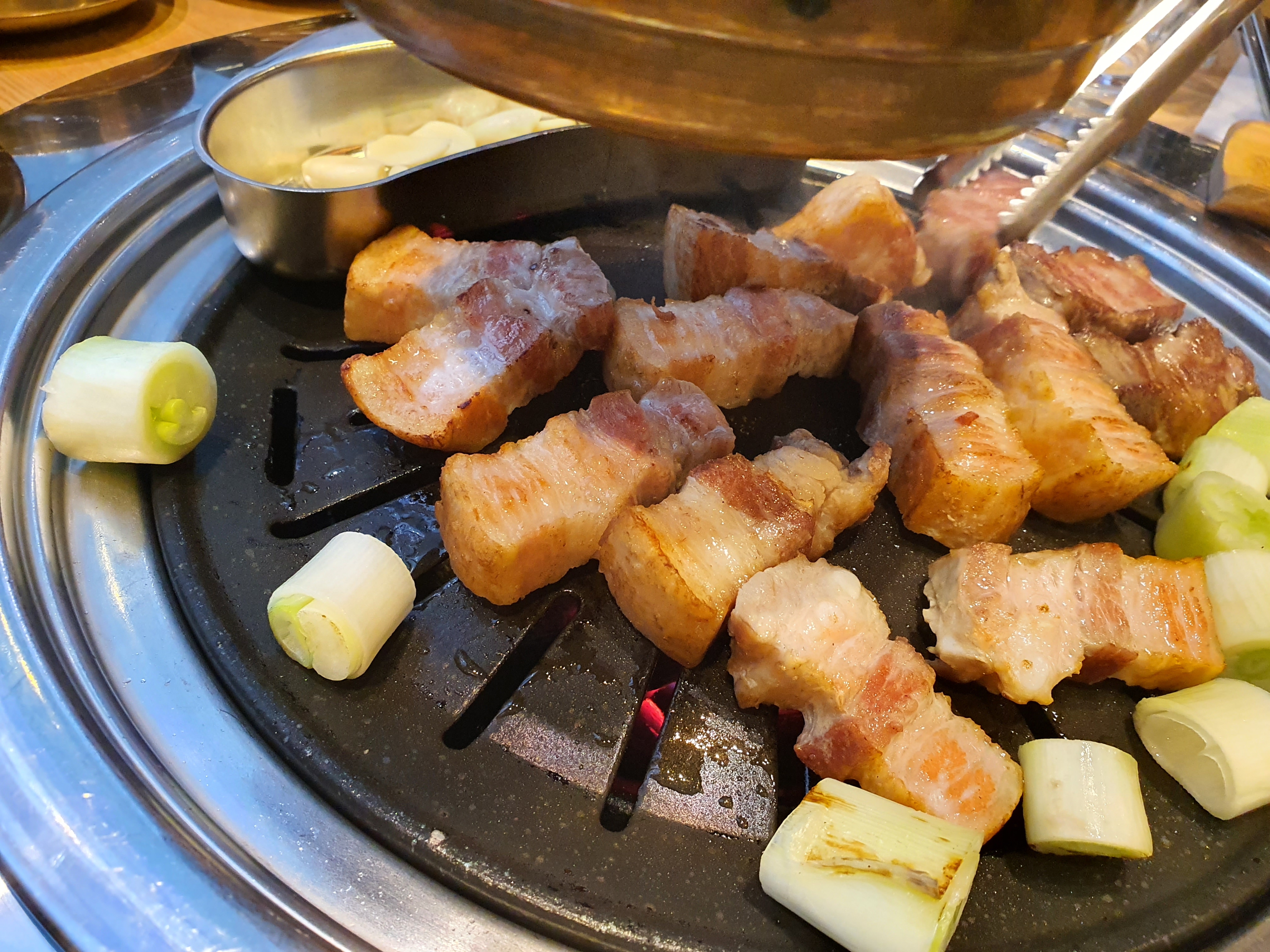  고기 먹고 힘내보아요~ (역삼동 돝고기506)