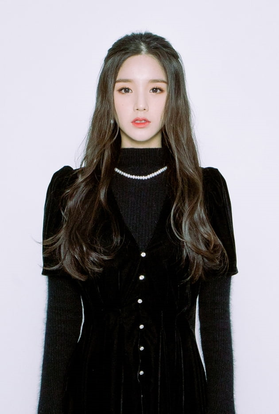 12인조 걸그룹에서 처음으로 솔로 컴백 이달의 소녀 출신 희진