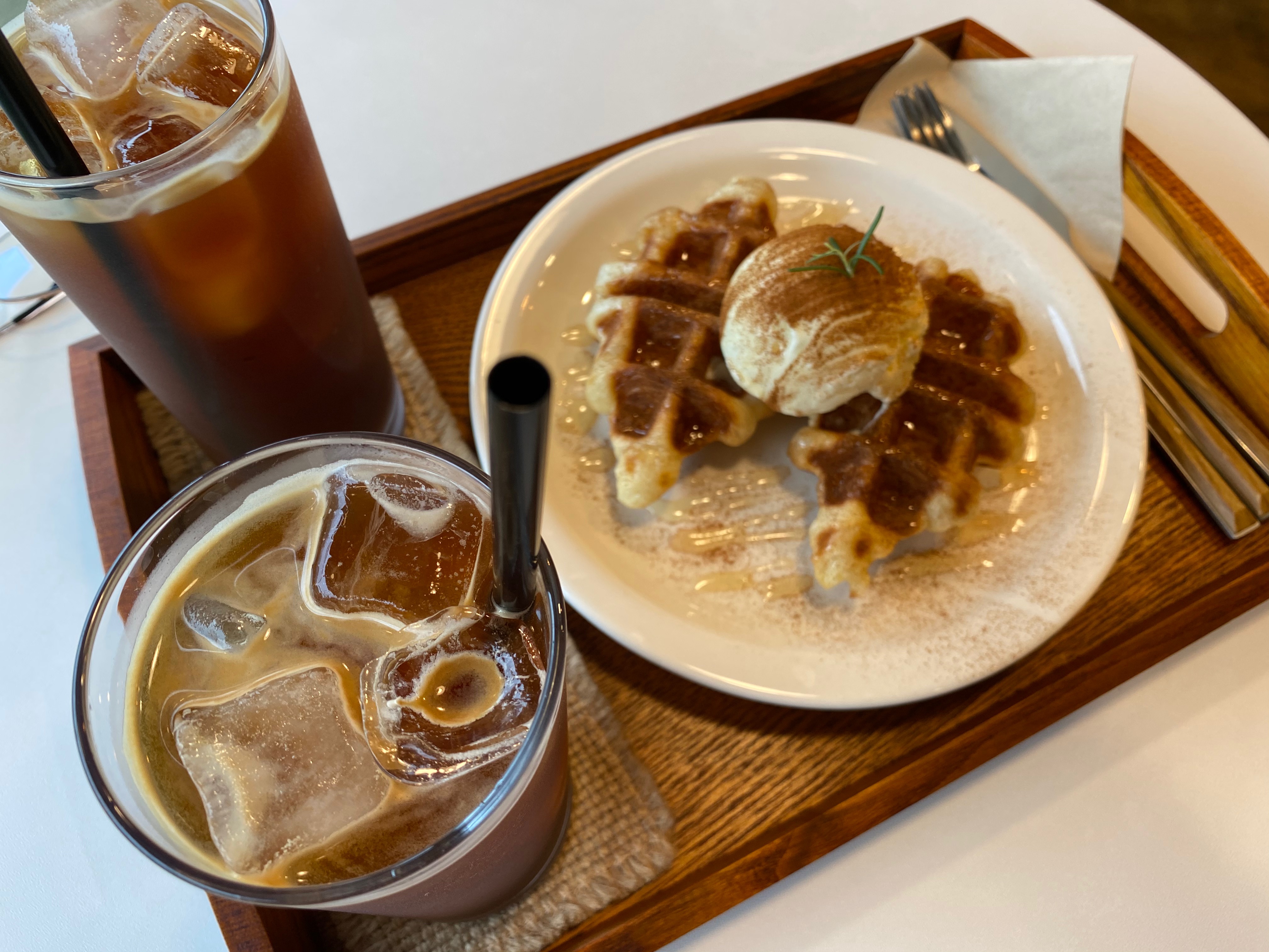  속초 크로플 맛집 : 레스토커피 내돈내산 솔직후기