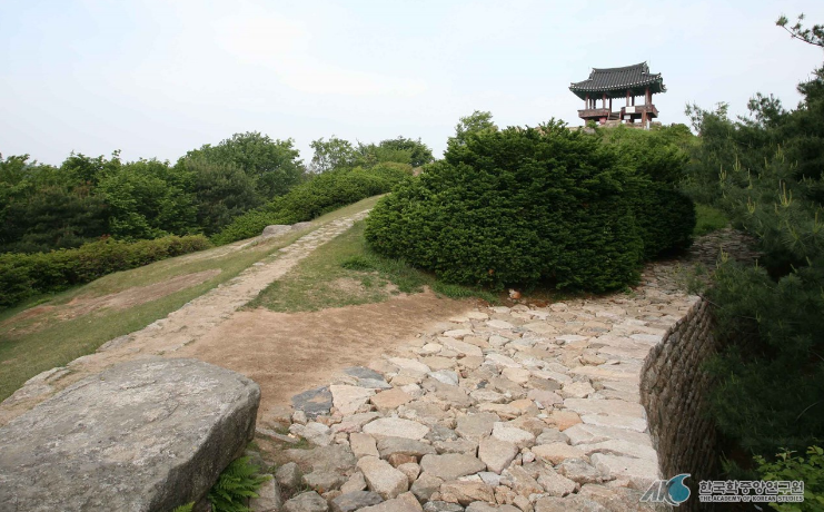 대전 해돋이 명소&amp;#44; 보문산성 정보 / 사진 = 한국민족문화대백과사전 