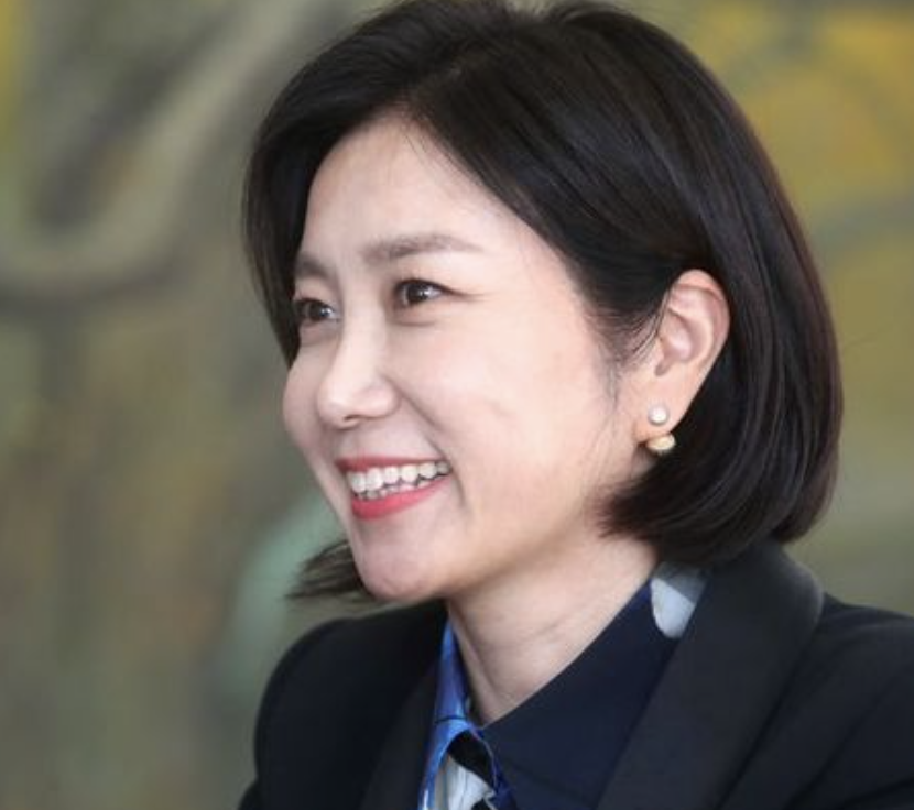 허은아6