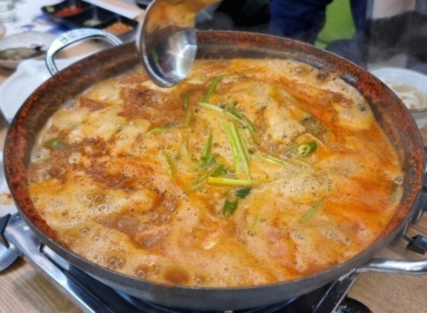 에드워드리 컨츄리쿡 여수 홍어삼합 맛집 정보