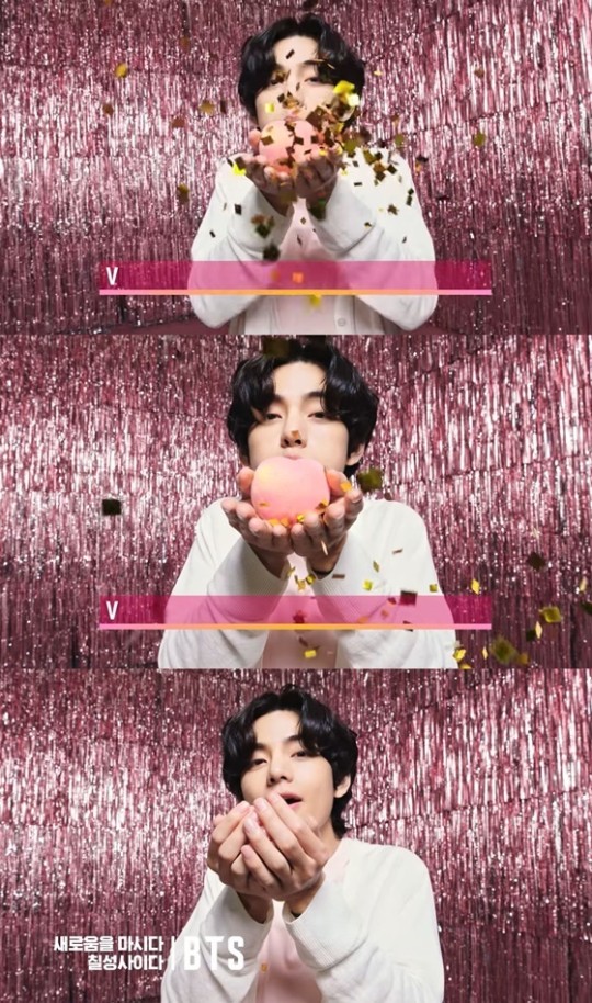  방탄소년단 뷔 광고영상에 월드뮤직어워드 '뷔는 귀여움 그 이상'
