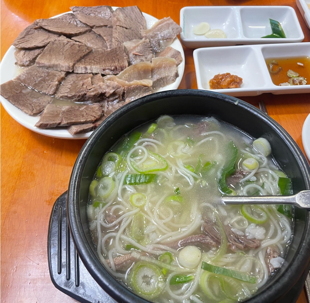 THE 맛있는 녀석들 518회 고고데이 특집 서울 마포구 용강동 차돌탕과 차돌수육 맛집 마포옥