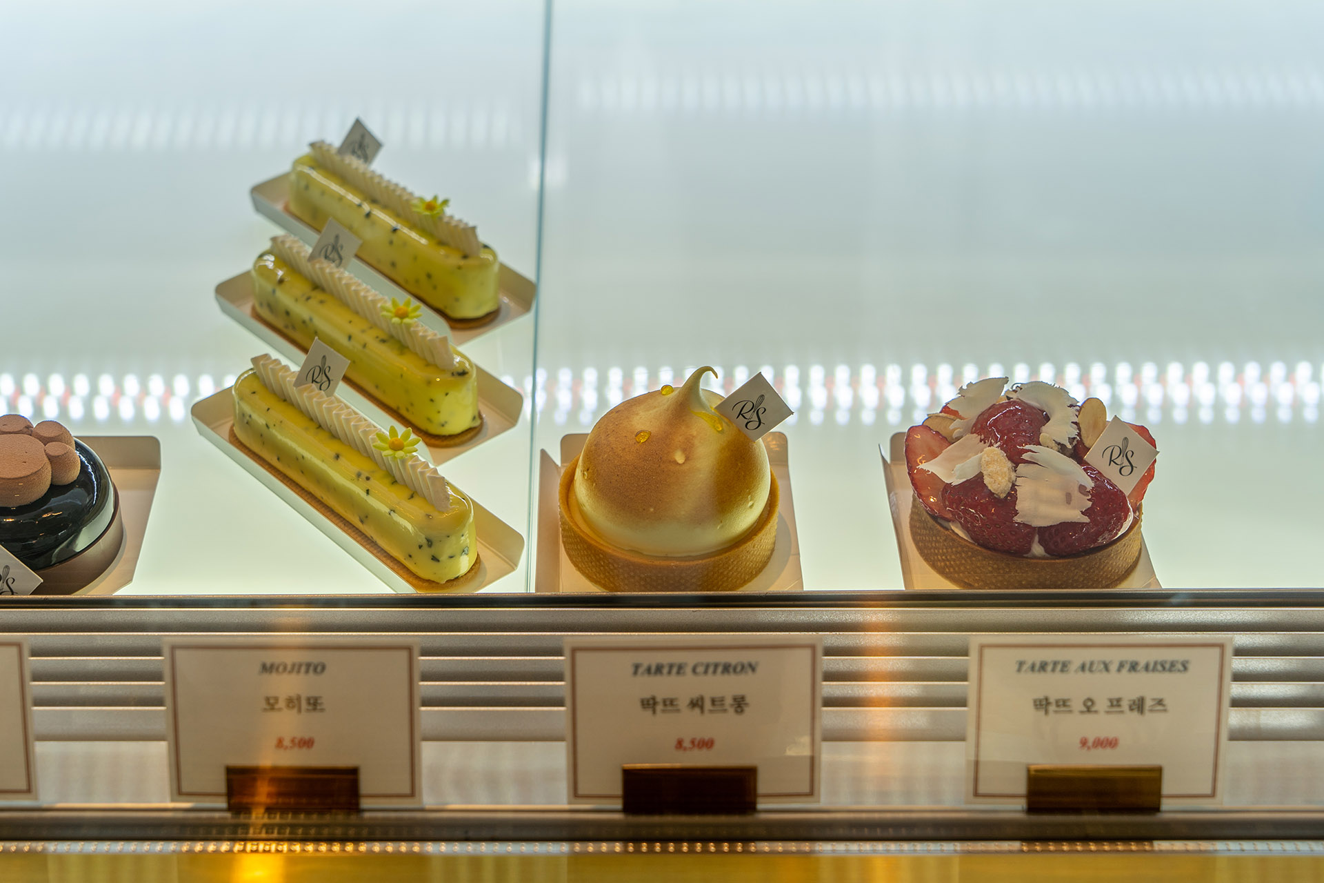 대구 동성로 약령시 디저트 맛집 레브 슈크레 - 르 꼬르동 블루의 진수 - 쇼케이스 레브슈크레 쇼케이스