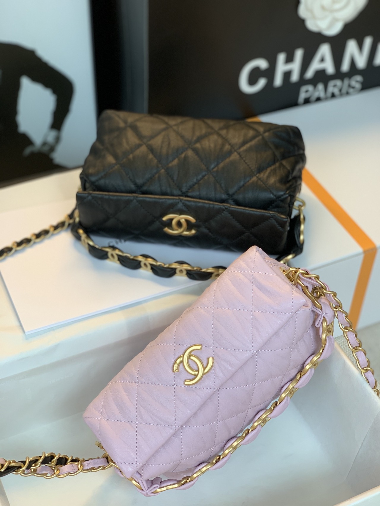  [CHANEL] 샤넬 스몰 호보백 (2 COLOR)