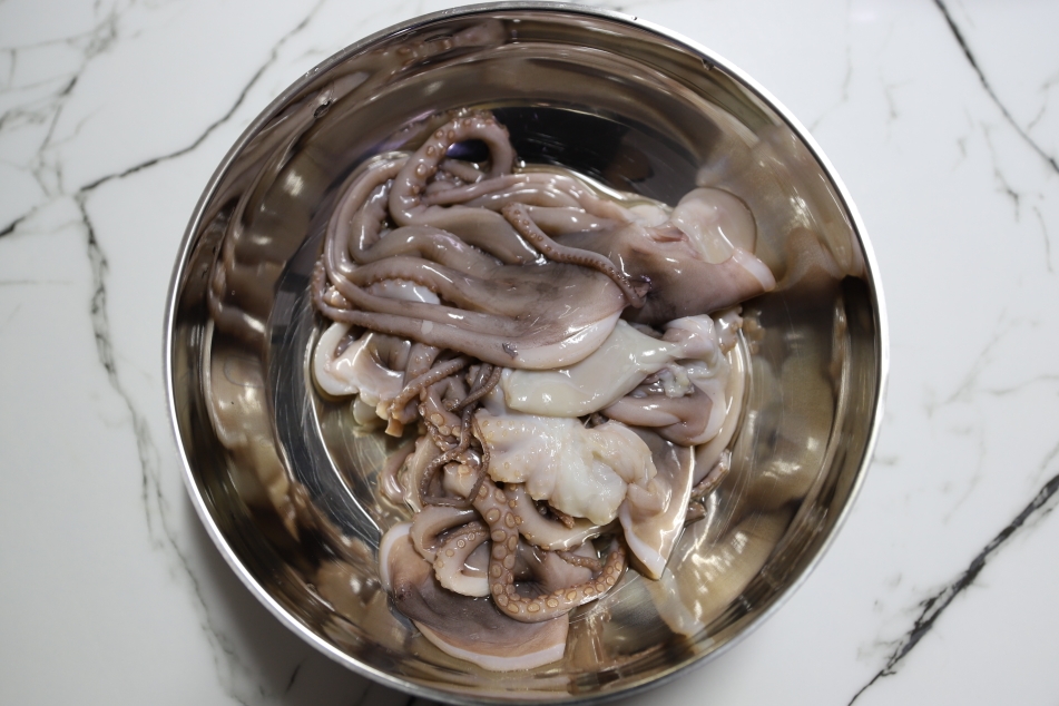 손질된-낙지(약600g)