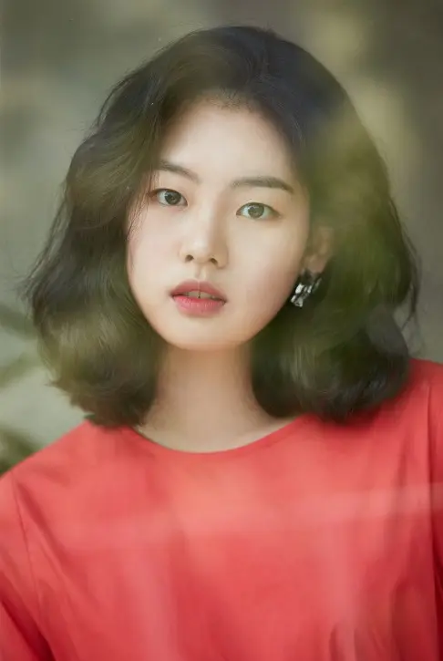 무빙 비서 배우 권한솔 인스타 키 나이 작품활동 소속사 알아보기