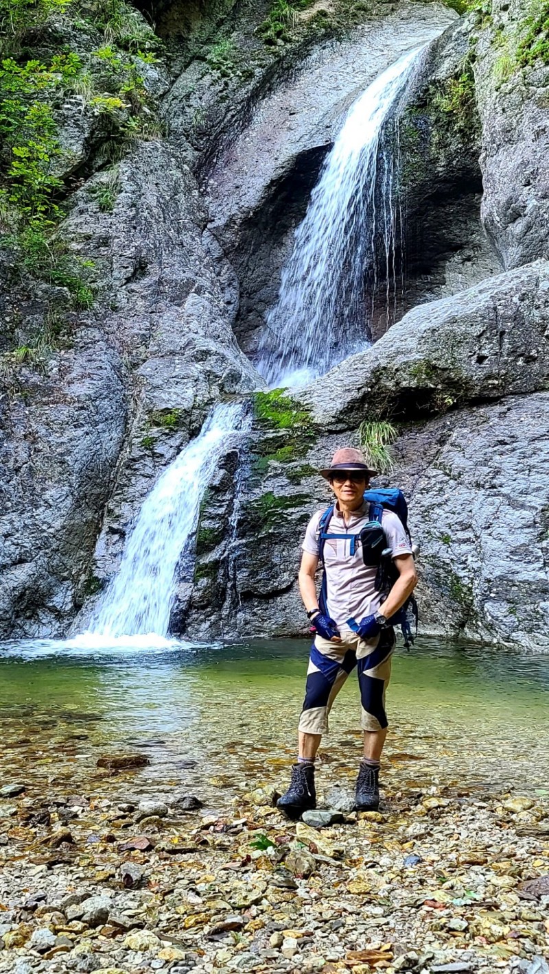 경북 청송 주왕상 04 절구 폭포 앞에서