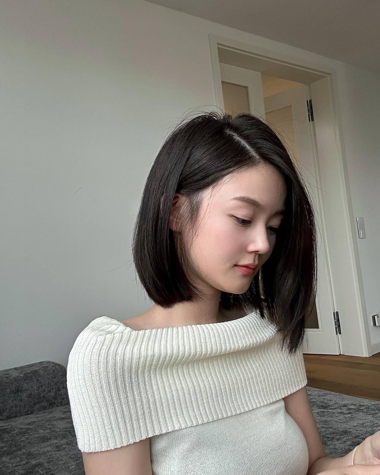 민