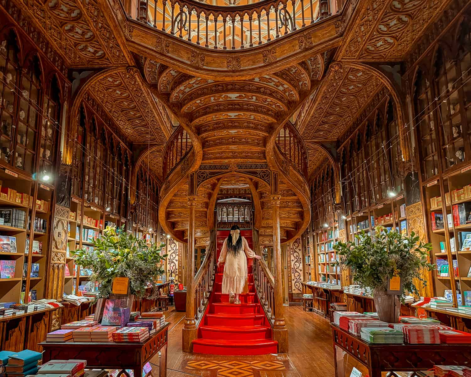 렐루 서점 (Livraria Lello, 포르투갈 포르투)