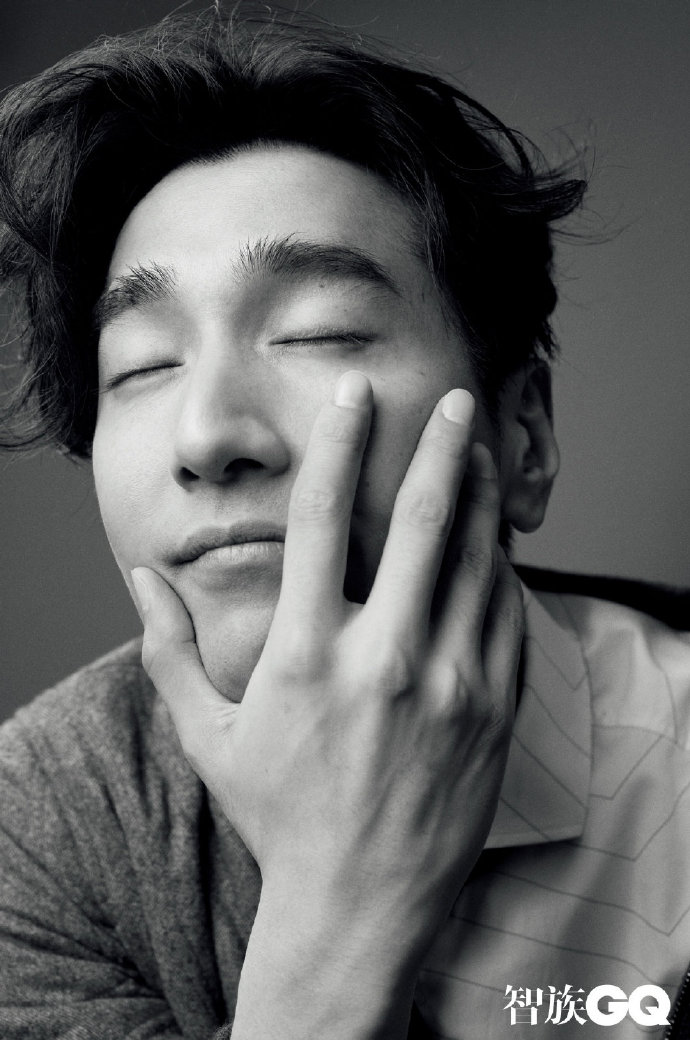  연필로 인물그리기 - 모델은 조우정!  이제 그림도 그려보는건가?!?