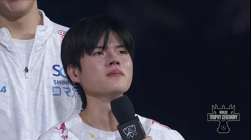  [E스포츠, LOL] 어쩌면 역사상 가장 위대한 LOL E스포츠 대회를 보다.(DRX, 킹겐-표식-제카-데프트-베릴 챔피언)