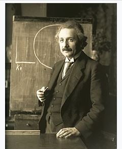 아인슈타인_역사상 가장 위대한 물리학자 중 한 명