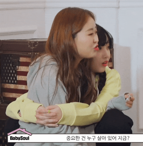  [러블리즈 움짤] 지금 방구석 프리뷰 : 마피아 없는 마피아