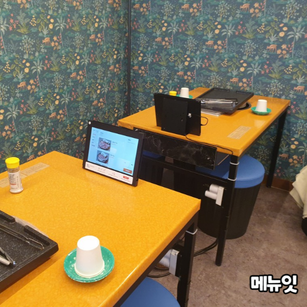  주공 장위직영 삼겹살집 태블릿메뉴판 메뉴잇 설치 사례
