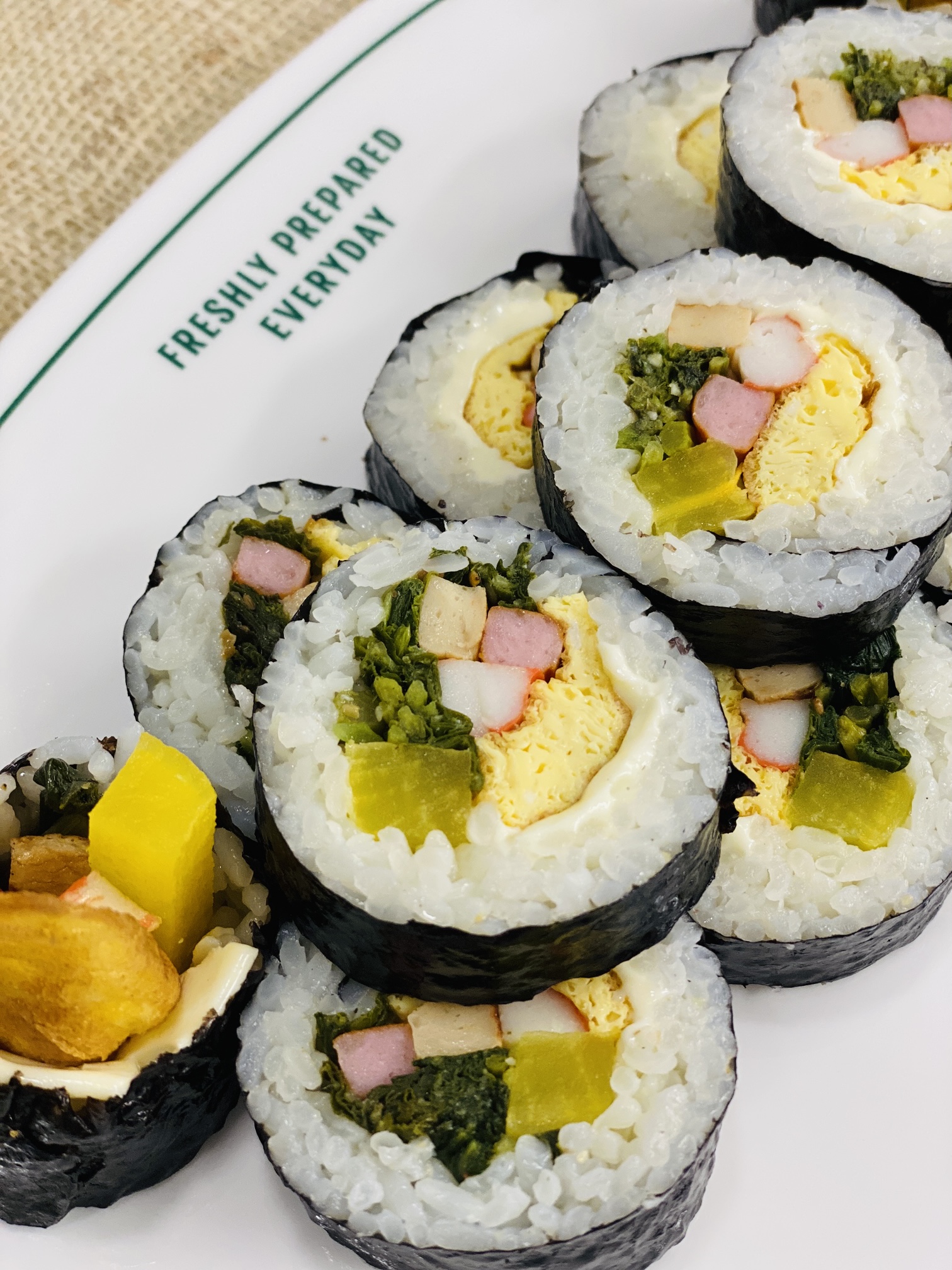  소풍에는 김밥\K-food gimbap\ 대세음식