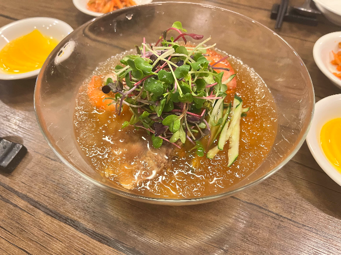 시원한 살얼음 둥둥 중식냉면