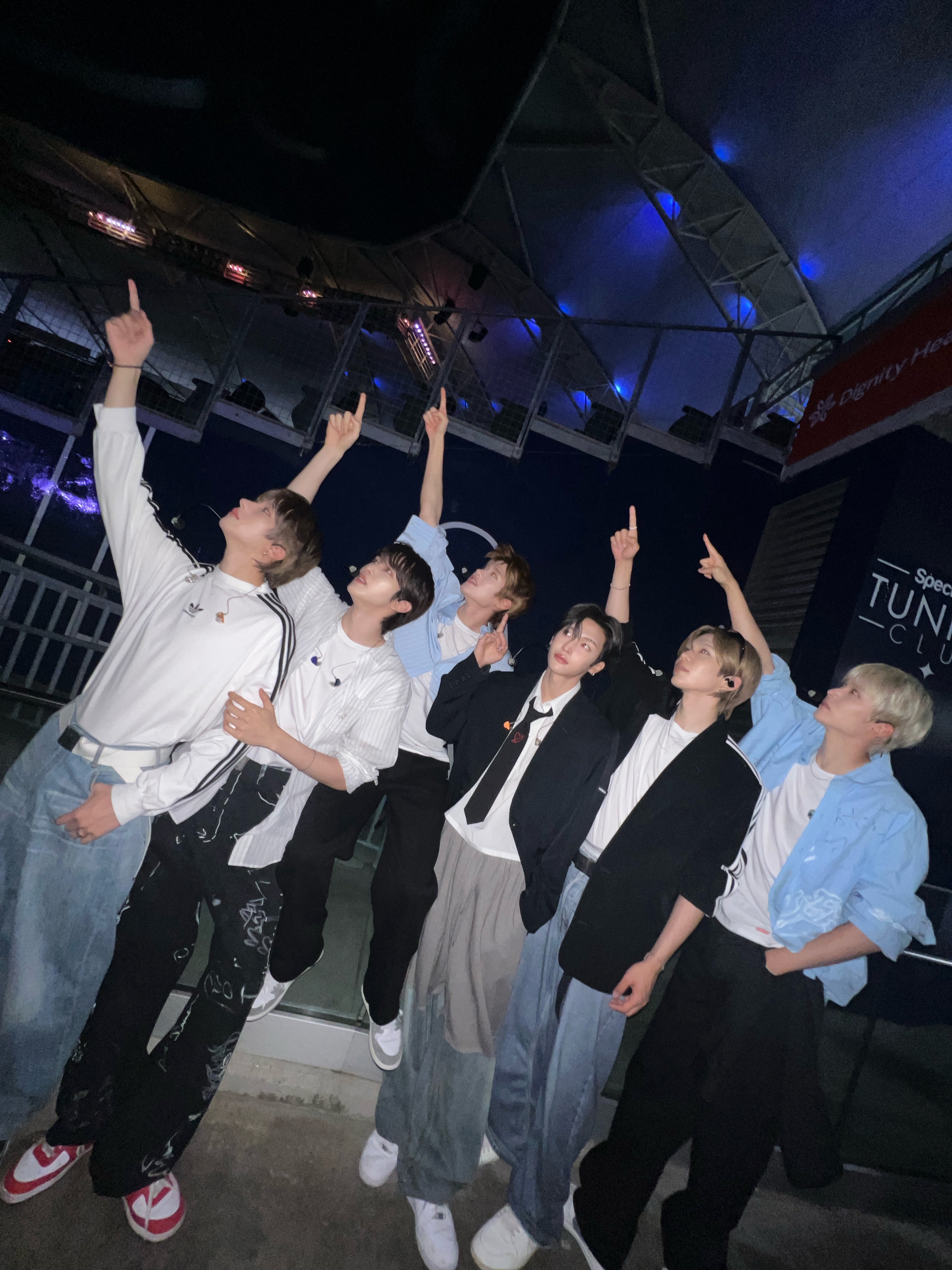 20250512슴타운LA트위터공계가족사진